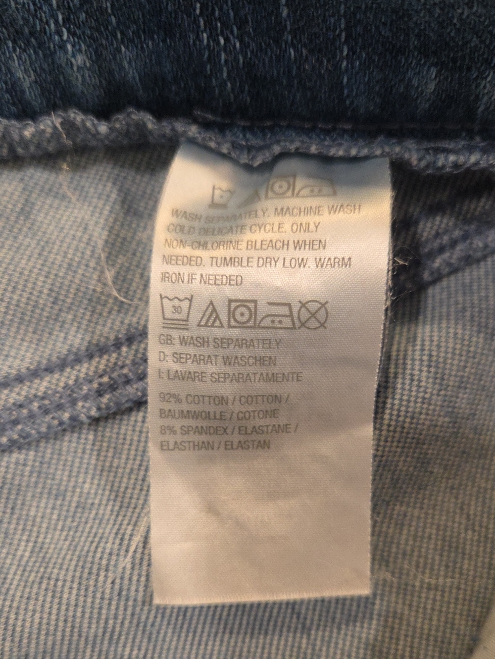 Belle by Kim Gravel Lightwash Pull on Asymetrical Hem Capri Jeans Size 14 - Picture 5 of 6
